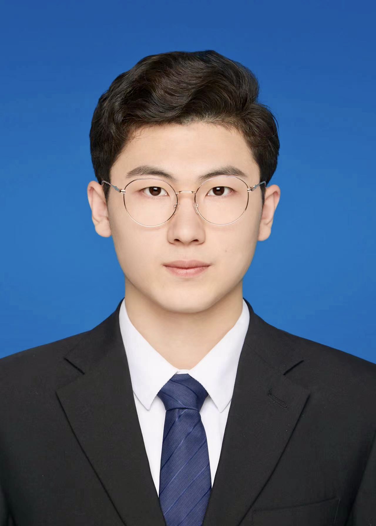 张旭东